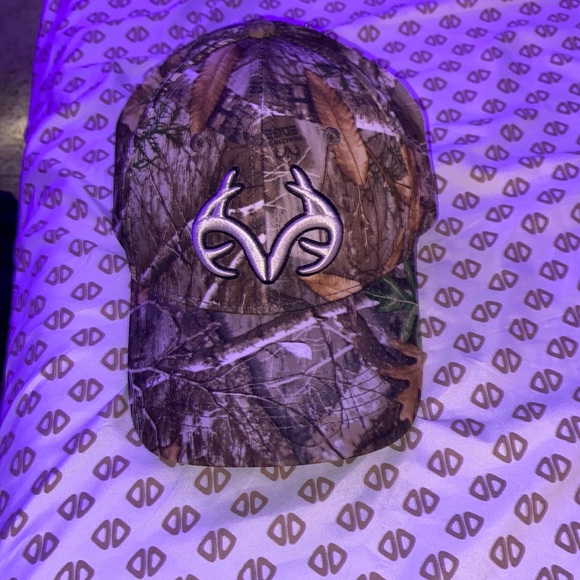 Real tree hat - Picture 1 of 2